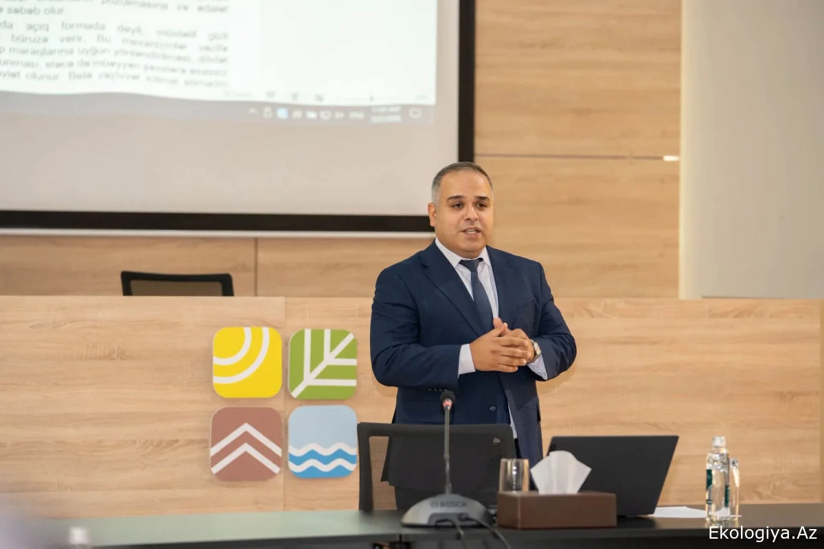 “Ətraf mühit sahəsində şəffaflığın artırılması və korrupsiya risklərinin qarşısının alınması” mövzusunda maarifləndirici görüş keçirilib-FOTO